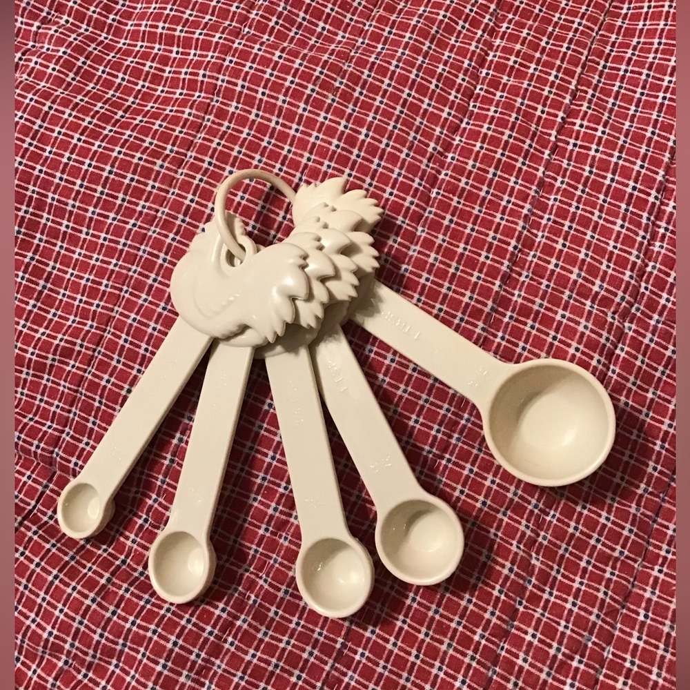 Rooster, measuring, spoon set3/$15 must buy 3 items for sale price